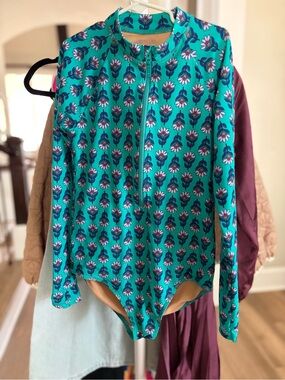Crewcuts Teal Floral Long-Sleeve Rash Guard